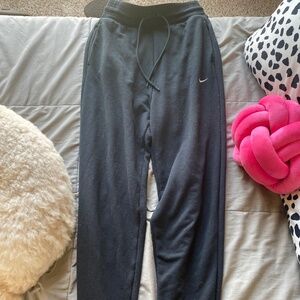 Women’s nike sweats xs